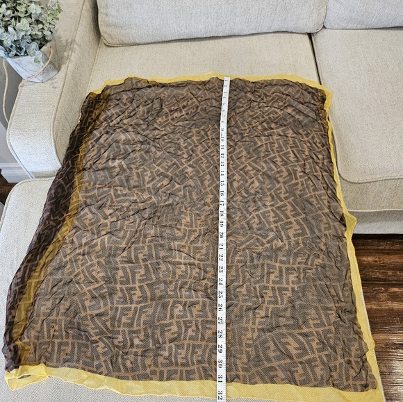 Authentic Fendi silk scarf - Picture 9 of 12